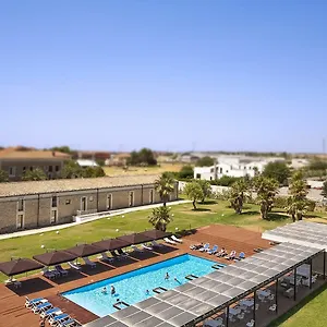 Carlotta Hotel